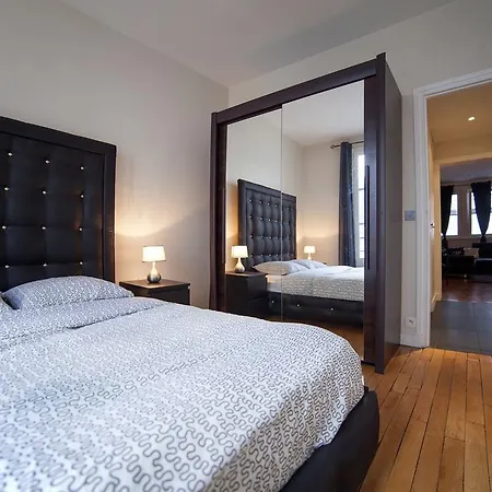 Apartment Champs-elysees
